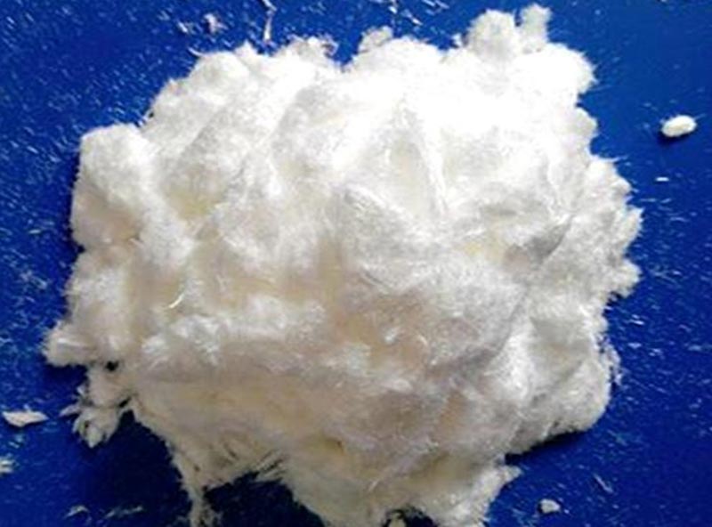 用酒精制作溶劑的反應(yīng)，換成普通飲用酒的反應(yīng)會(huì)怎樣呢？